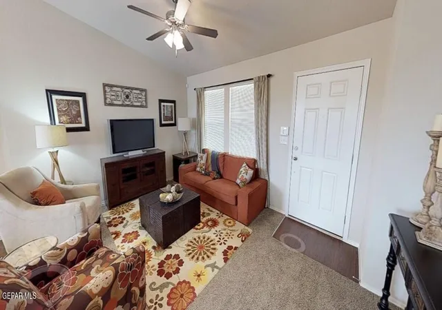 3rd image of 1045 Victor Mendoza Sr Wy, Horizon City, TX 79928 | MLS# 949736