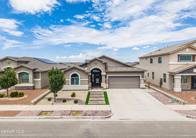 Photo 3 of Single family home for sale at 5945 Hidden Acres Dr, El Paso, TX 79924 | MLS# 949811 | Listing updated on 2026-09-20