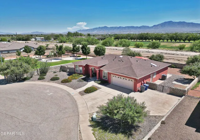 Photo 2 of Sale Pending at 920 Tyler Seth Ave, El Paso, TX 79932 | MLS# 949852 | Listing updated on 2026-08-28