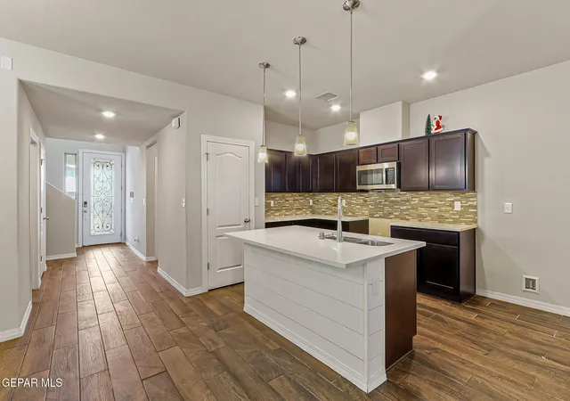 Photo 4 of Single family home for sale at 5465 Limestone Dr, El Paso, TX 79934 | MLS# 949786 | Listing updated on 2026-09-09
