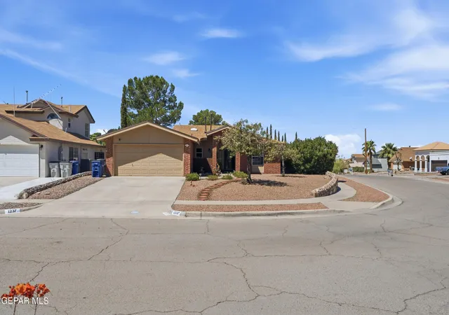 3rd image of 1237 Night Hawk Dr, El Paso, TX 79912 | MLS# 949790