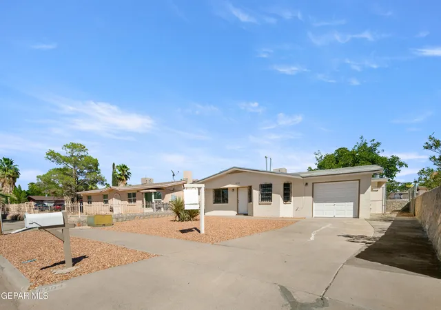 Photo 2 of Sale Pending at 8504 Danube Cir, El Paso, TX 79907 | MLS# 949788 | Listing updated on 2026-08-24