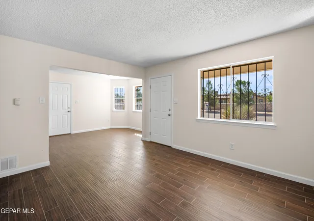 Photo 4 of Sale Pending at 8504 Danube Cir, El Paso, TX 79907 | MLS# 949788 | Listing updated on 2026-08-24