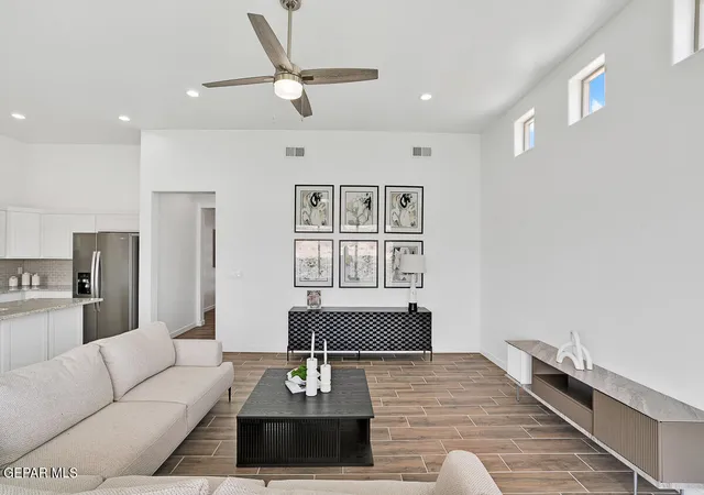 3rd image of 12821 Middlesbrough Ave, Horizon City, TX 79928 | MLS# 949809