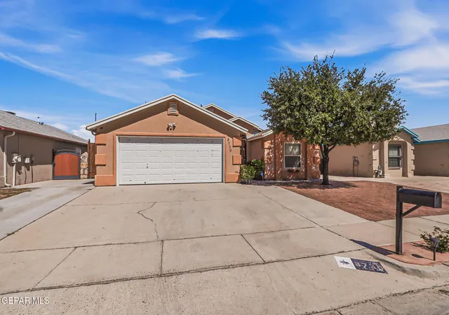 Photo 2 of Sale Pending at 8730 Comet St, El Paso, TX 79904 | MLS# 949824 | Listing updated on 2026-09-08
