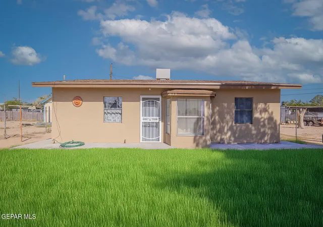 Photo 1 of Single family home for sale at 611 Delhi Dr, Socorro, TX 79927 | MLS# 949838 | Listing updated on 2026-08-22