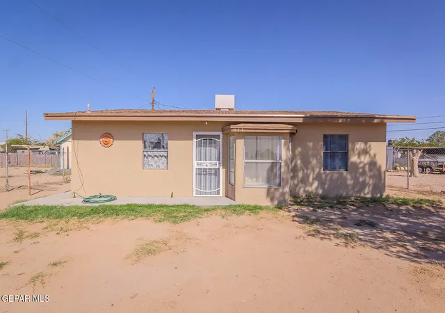 Photo 2 of Single family home for sale at 611 Delhi Dr, Socorro, TX 79927 | MLS# 949838 | Listing updated on 2026-08-22