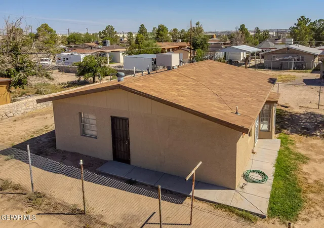 Photo 3 of Single family home for sale at 611 Delhi Dr, Socorro, TX 79927 | MLS# 949838 | Listing updated on 2026-08-22