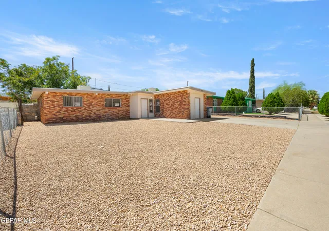 4th image of 10045 Kellogg St, El Paso, TX 79924 | MLS# 949860