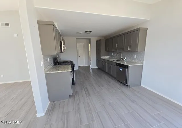 4th image of 13837 Flora Vista Ave, El Paso, TX 79928 | MLS# 949900