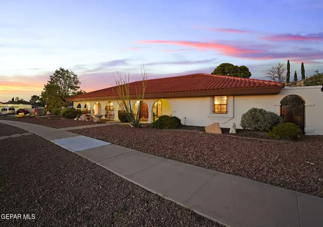 Photo 3 of Single family home for sale at 6738 Westwind Dr, El Paso, TX 79912 | MLS# 950180 | Listing updated on 2026-09-19