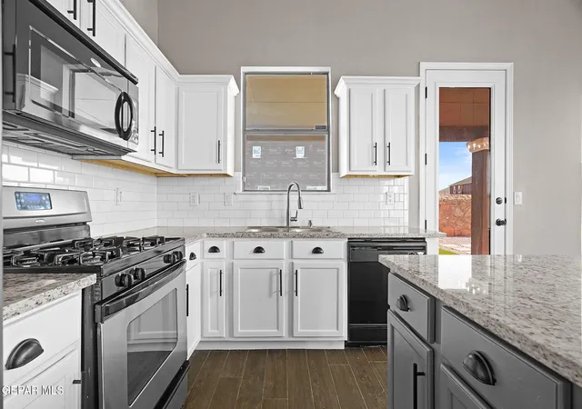Photo 3 of Sale Pending at 5954 Joe Manago St, El Paso, TX 79924 | MLS# 950185 | Listing updated on 2026-09-09