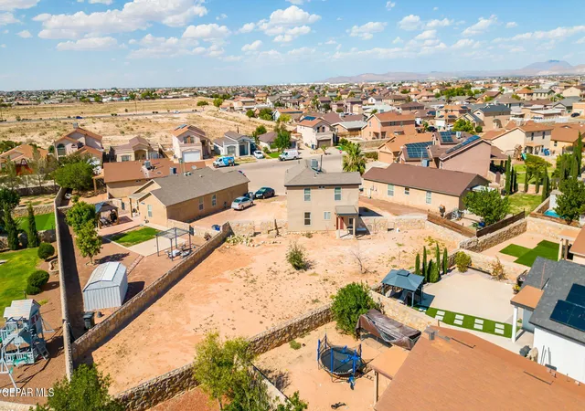 Photo 3 of Single family home for sale at 14133 Moon Rock, El Paso, TX 79938 | MLS# 950163 | Listing updated on 2026-09-14