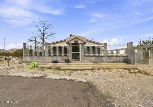 Single family home for sale at 8621 Remington Dr, Canutillo, TX 79835 | MLS# 950131