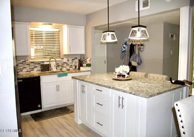 Photo 2 of Condo for sale at 4433 N Stanton St #H410, El Paso, TX 79902 | MLS# 950109 | Listing updated on 2026-09-16