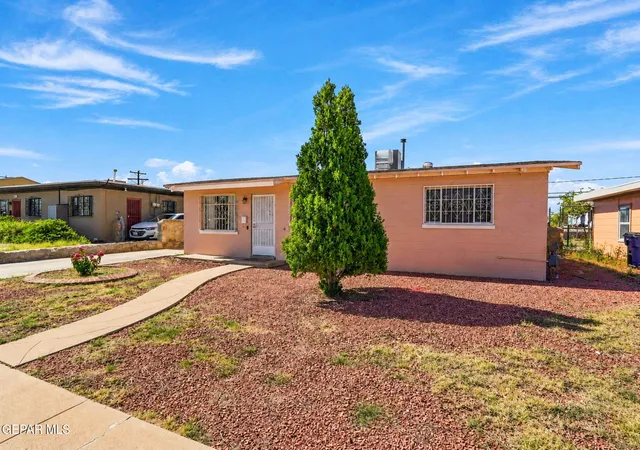 Photo 3 of Sale Pending at 6308 Navajo Ave, El Paso, TX 79925 | MLS# 950152 | Listing updated on 2026-09-26