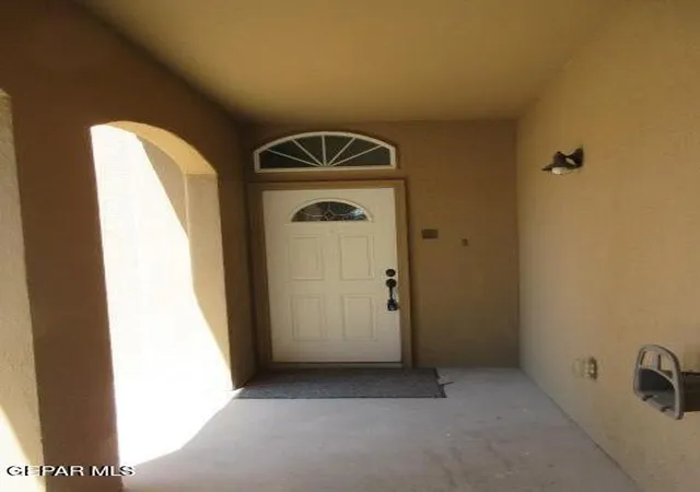 Photo 2 of Single family home for sale at 6043 Lourdes Rd, Santa Teresa, NM 88008 | MLS# 950225 | Listing updated on 2026-08-29