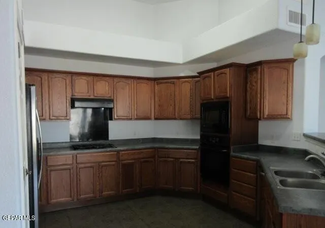 Photo 4 of Single family home for sale at 6043 Lourdes Rd, Santa Teresa, NM 88008 | MLS# 950225 | Listing updated on 2026-08-29