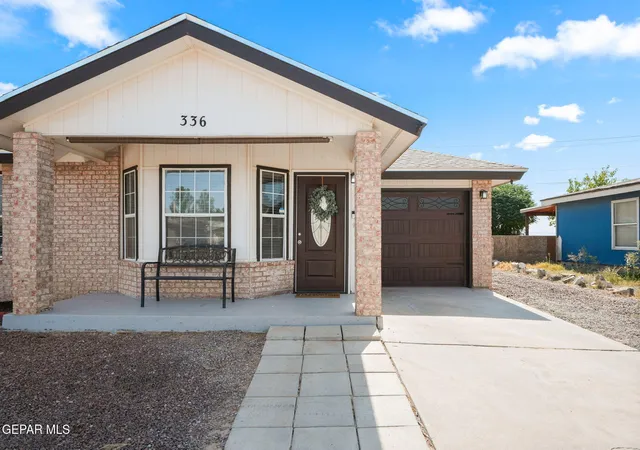 Photo 3 of Sale Pending at 336 Tierra Linda Dr, Horizon City, TX 79928 | MLS# 950147 | Listing updated on 2026-09-03