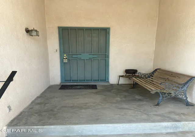 Photo 3 of Sale Pending at 1569 Plz Verde Dr, El Paso, TX 79912 | MLS# 950315 | Listing updated on 2026-09-11