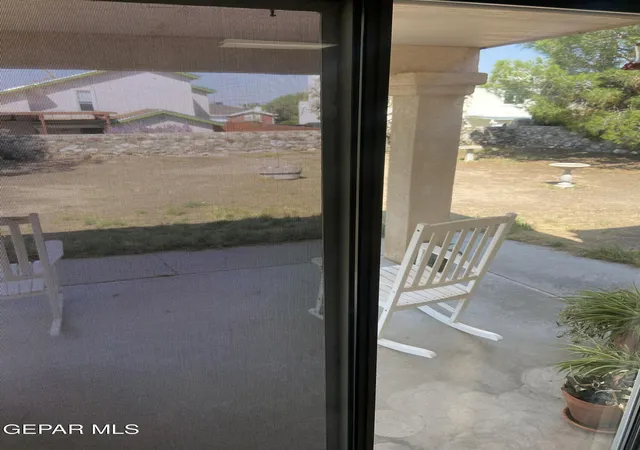 Photo 4 of Sale Pending at 1569 Plz Verde Dr, El Paso, TX 79912 | MLS# 950315 | Listing updated on 2026-09-11