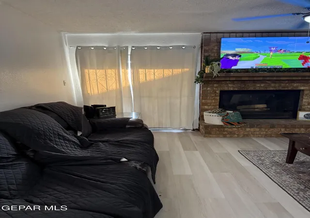 Photo 3 of House for sale at 3243 Isla Morada Dr, El Paso, TX 79925 | MLS# 950167 | Listing updated on 2026-09-08