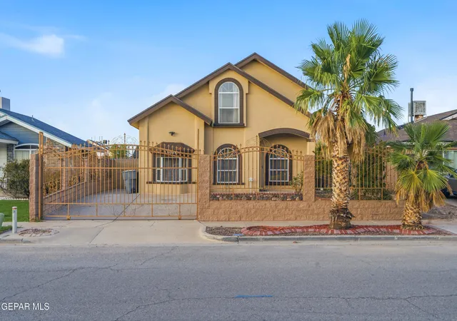 Photo 4 of Single family home for sale at 12064 Castle Keep Cir, El Paso, TX 79936 | MLS# 950143 | Listing updated on 2026-09-13