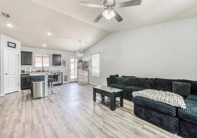 Photo 1 of Single family home for sale at 948 Villa Seca Dr, Horizon City, TX 79928 | MLS# 950148 | Listing updated on 2026-08-28