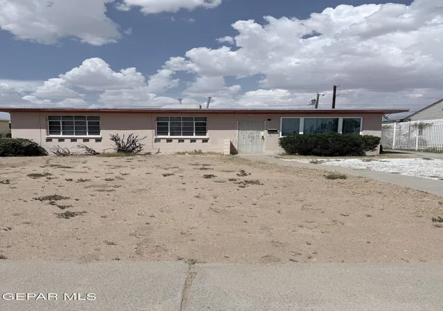 Photo 1 of Sale Pending at 6233 Cherbourg Ave, El Paso, TX 79925 | MLS# 950214 | Listing updated on 2026-09-14
