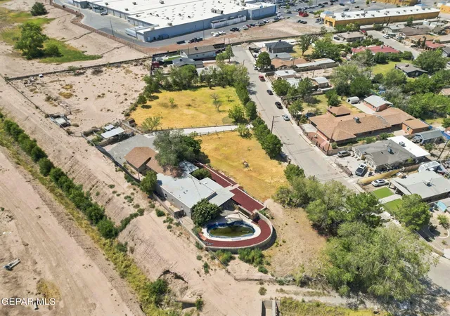 Photo 2 of Single family home for sale at 9401 Pavo Ln, El Paso, TX 79907 | MLS# 950218 | Listing updated on 2026-09-07