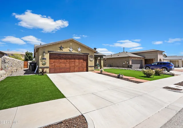 Photo 1 of Single family home for sale at 724 Villa Romero Dr, Horizon City, TX 79928 | MLS# 950235 | Listing updated on 2026-10-08