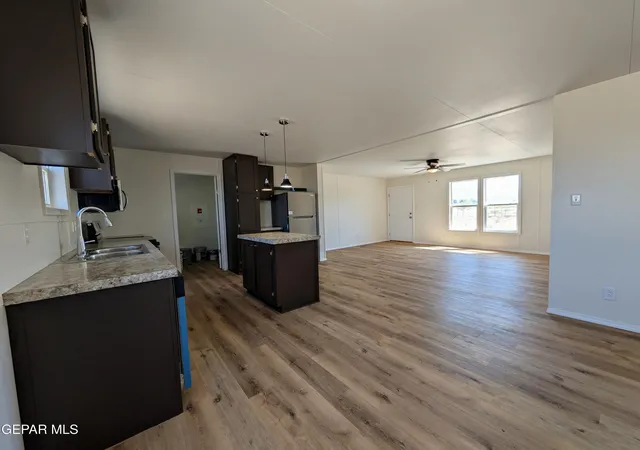 Photo 5 of Manufactured home for sale at 9526 Comet St, Las Cruces, NM 88012 | MLS# 950213 | Listing updated on 2026-08-29