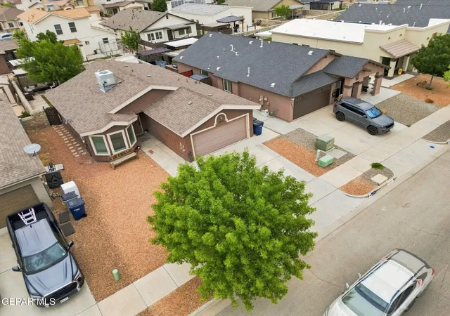 Photo 3 of Single family home for sale at 14733 Ava Leigh, El Paso, TX 79938 | MLS# 950223 | Listing updated on 2026-09-19