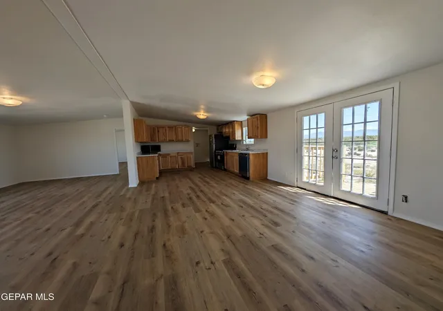 Photo 5 of Manufactured home for sale at 12163 Holman Rd, Las Cruces, NM 88012 | MLS# 950215 | Listing updated on 2026-08-29