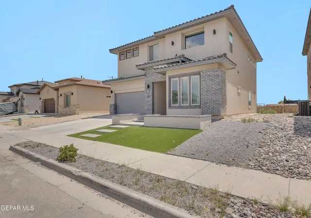 Photo 3 of Single family home for sale at 13716 Flora Vista Ave, Horizon City, TX 79928 | MLS# 950238 | Listing updated on 2026-09-15