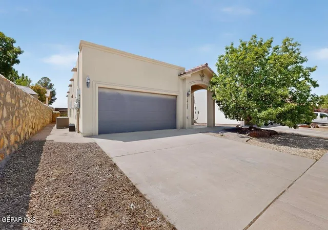 Photo 2 of Single family home for sale at 14228 Fabled Point Ave, El Paso, TX 79938 | MLS# 950287 | Listing updated on 2026-09-19