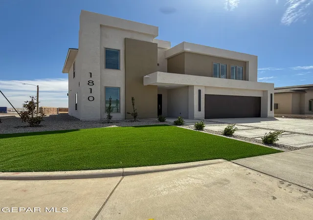 Photo 2 of Single family home for sale at 1800 Preakness Ave, El Paso, TX 79928 | MLS# 950300 | Listing updated on 2026-08-31