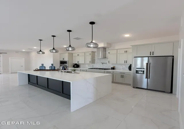 Photo 3 of Single family home for sale at 1800 Preakness Ave, El Paso, TX 79928 | MLS# 950300 | Listing updated on 2026-08-31