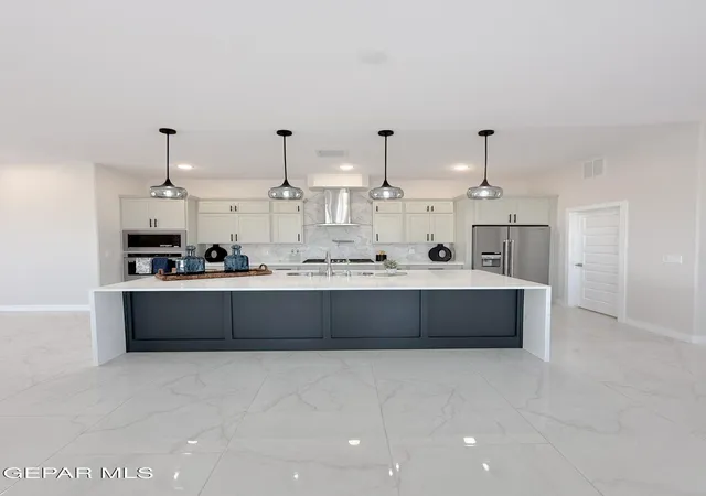 Photo 3 of Single family home for sale at 1800 Preakness Ave, El Paso, TX 79928 | MLS# 950300 | Listing updated on 2026-08-31