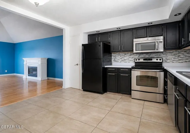 Photo 3 of Condo for sale at 4433 N Stanton St #Q456, El Paso, TX 79912 | MLS# 950338 | Listing updated on 2026-09-01