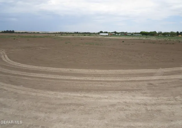 Photo 4 of House for sale at 711 S Vasquez Dr, San Elizario, TX 79849 | MLS# 950337 | Listing updated on 2026-09-01