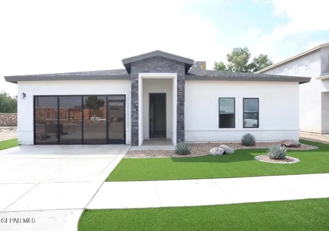 Single family home for sale at 9724 Calle Cancun St, El Paso, TX 79927 | MLS# 951078