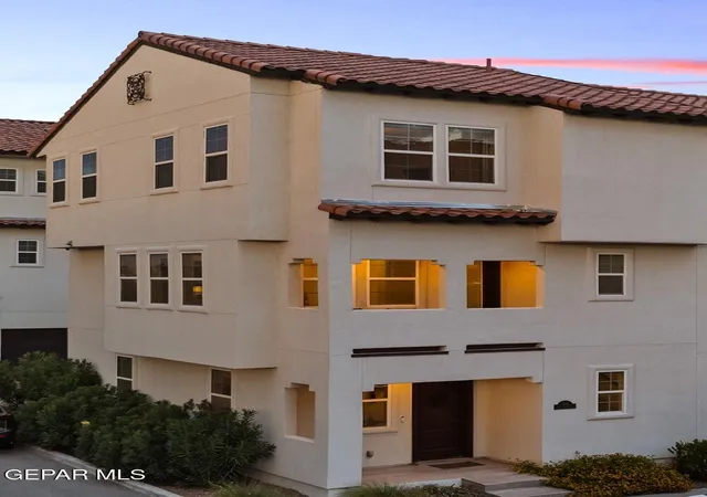 Townhouse for sale at 336 Vin Almoradi Ct, El Paso, TX 79912 | MLS# 952221