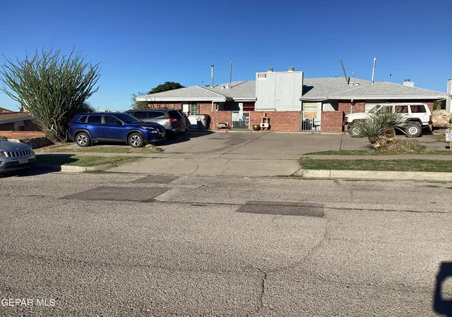 Multi family home for sale at 613 SW White Cliffs Dr #ABCD, El Paso, TX 79912 | MLS# 952246