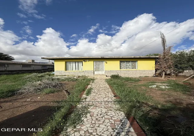 Single family home for sale at 8919 Robert Dr, El Paso, TX 79904 | MLS# 952064