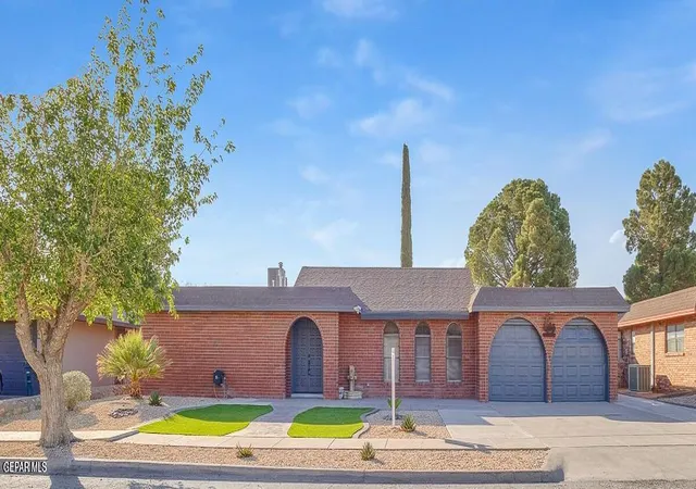 Photo 1 of Single family home for sale at 3709 Roslyn Dr, Horizon City, TX 79928 | MLS# 952187 | Listing updated on 2026-10-21