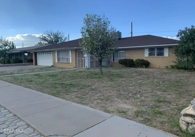Single family home for sale at 10137 Honolulu Dr, El Paso, TX 79925 | MLS# 952595