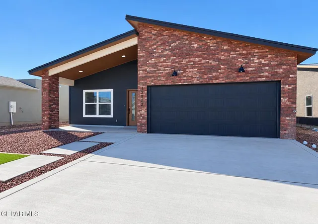 Photo 1 of Single family home for sale at 13872 Carolina Ponce Ave, Horizon City, TX 79928 | MLS# 952459 | Listing updated on 2026-10-08