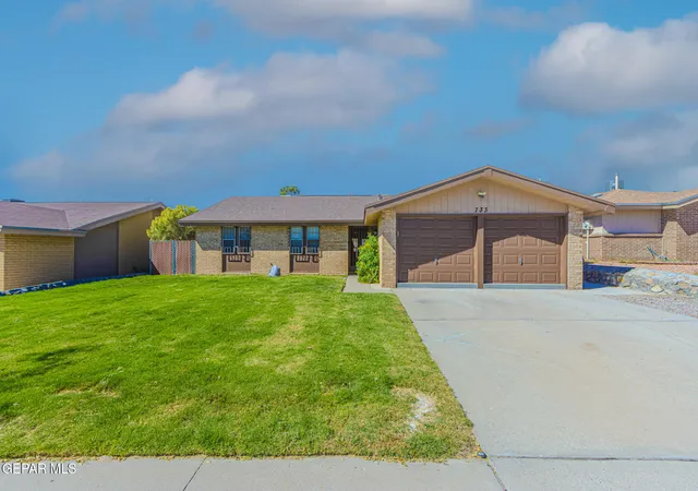 Photo 1 of Sale Pending at 733 Derrickson Dr, El Paso, TX 79912 | MLS# 953091 | Listing updated on 2026-10-28