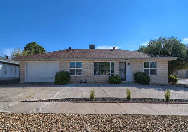 Photo 1 of Single family home for sale at 14908 Roslyn Dr, Horizon City, TX 79928 | MLS# 953226 | Listing updated on 2026-10-22
